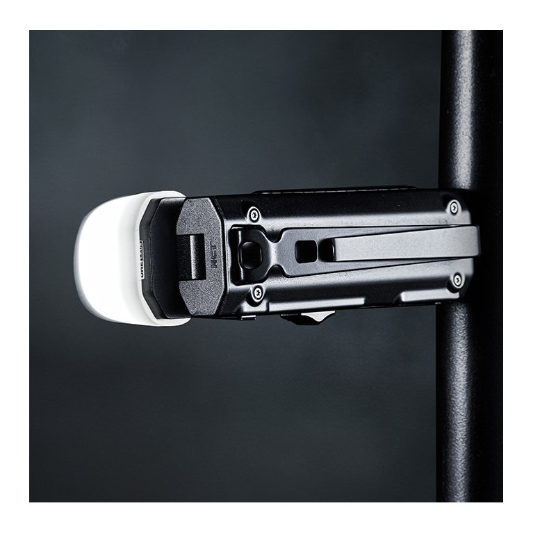 LAMPE TORCHE TETE INCLINABLE EDC09 NITECORE 1600Lm